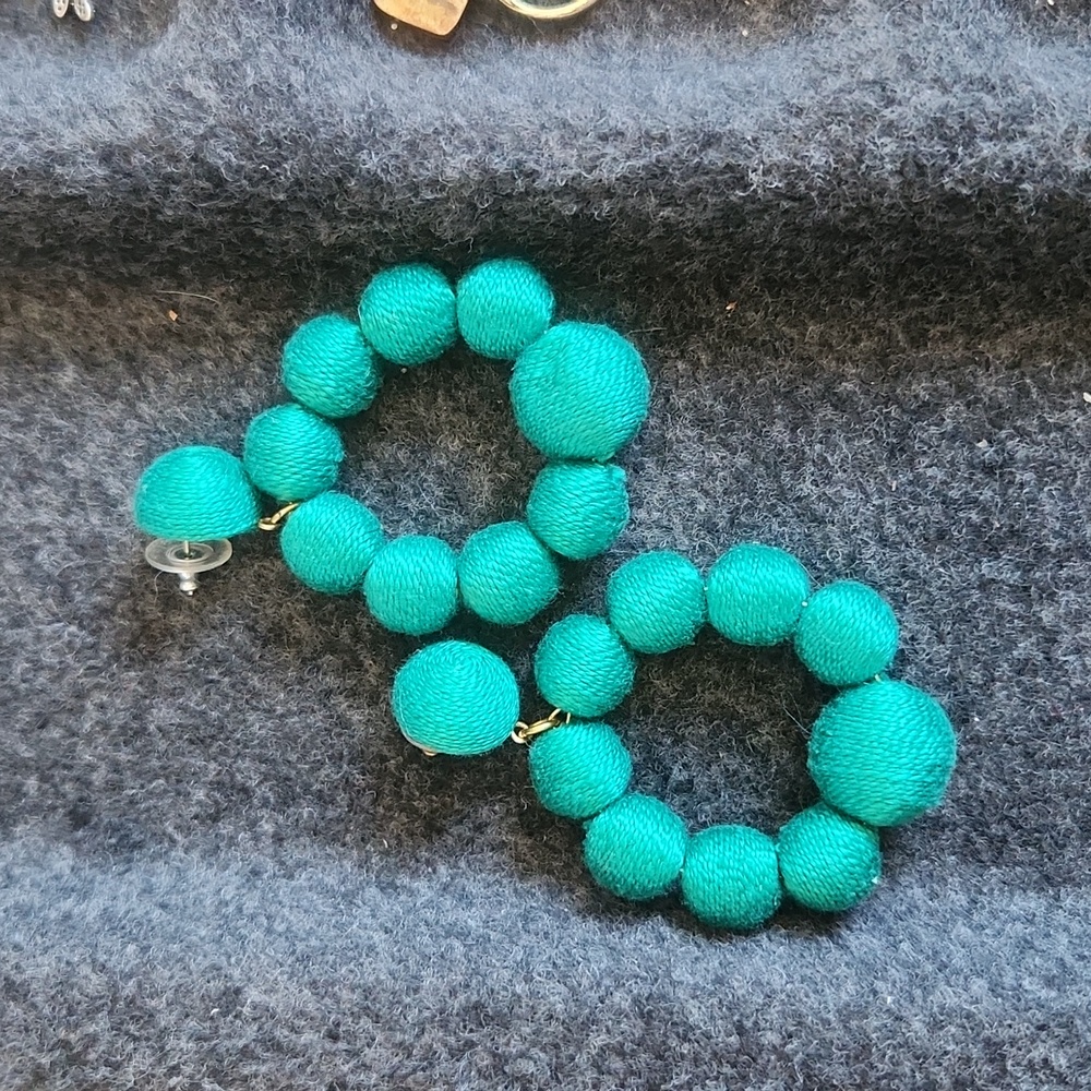 Emerald Green Beaded Round Earrings Large